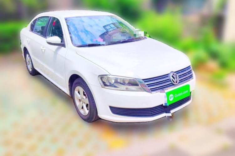 Used Volkswagen Lavida 2013 Revised Classic 1.6L Automatic Fashion Edition Front Right 45 Deg