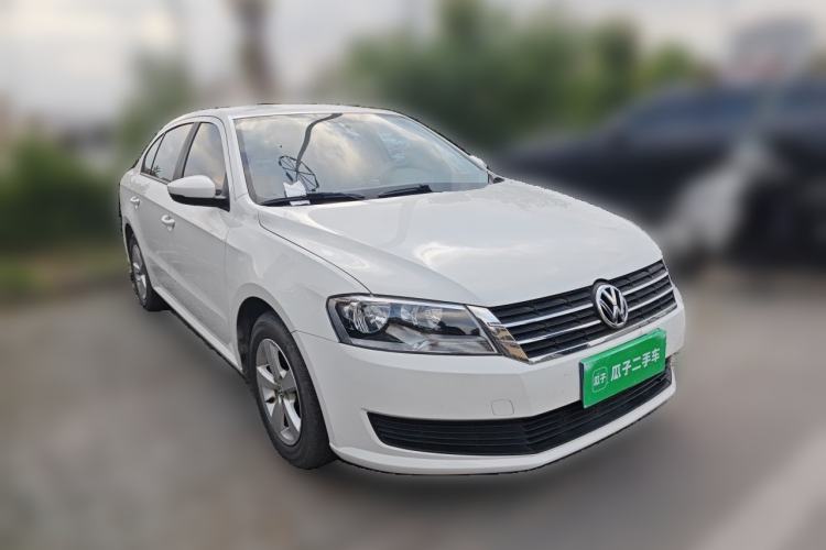 Used Volkswagen Lavida 2013 Revised Classic 1.6L Manual Fashion Edition Front Right 45 Deg