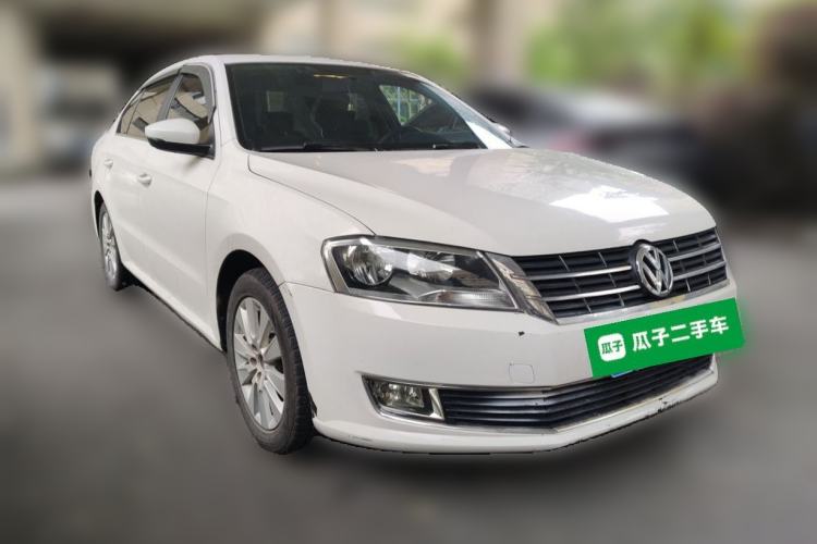 Used Volkswagen Lavida 2013 1.6L Automatic Comfort Edition Front Right 45 Deg
