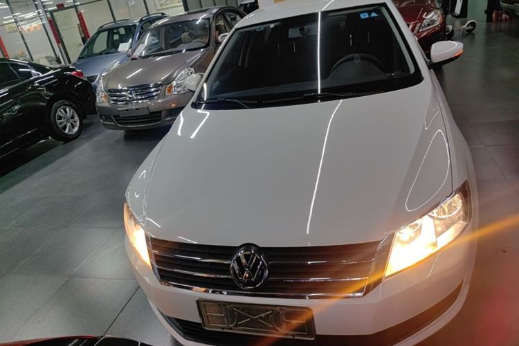 Used Volkswagen Lavida 2013 Revised Classic 1.6L Automatic Fashion Edition Front
