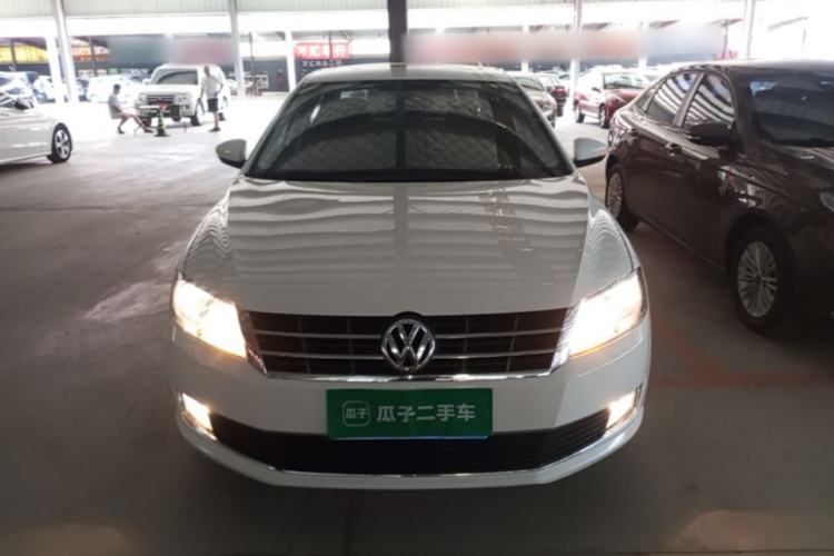 Used Volkswagen Lavida 2013 Restyled Classic 1.6L Manual Comfort Edition Front