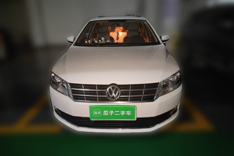 Used Volkswagen Lavida 2013 1.6L Manual Comfort Edition Front