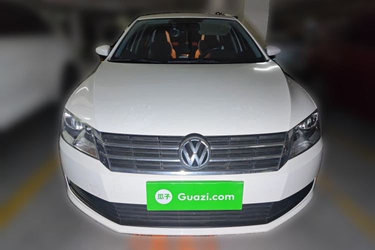 Used Volkswagen Lavida 2013 Revised Classic 1.6L Manual Fashion Edition Front