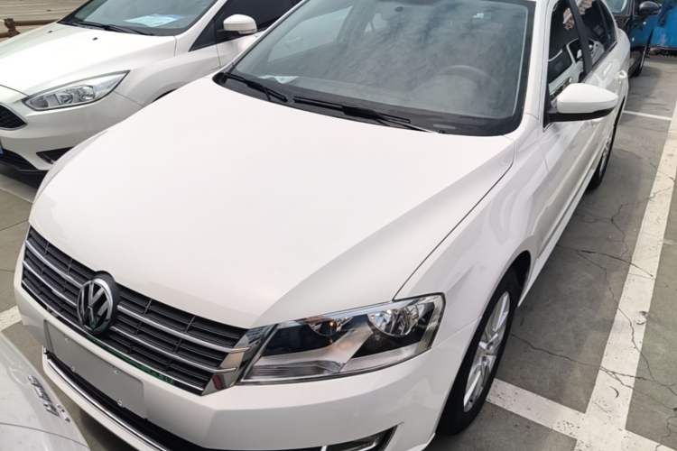 Used Volkswagen Lavida 2013 Restyled Classic 1.6L Automatic Comfort Edition Front