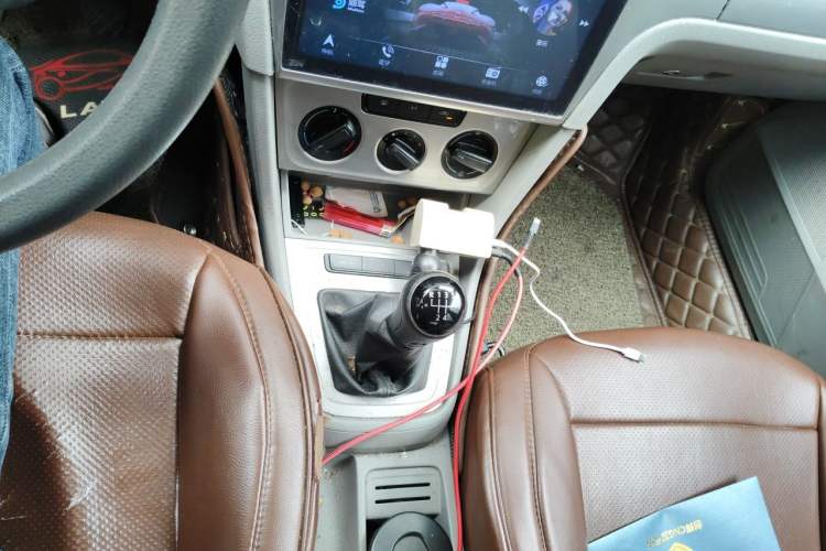 Used Volkswagen Lavida 2013 1.6L Manual Fashion Edition Gear Lever