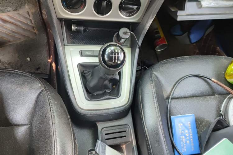 Used Volkswagen Lavida 2013 Classic 1.6L Manual Fashion Edition Gear Lever