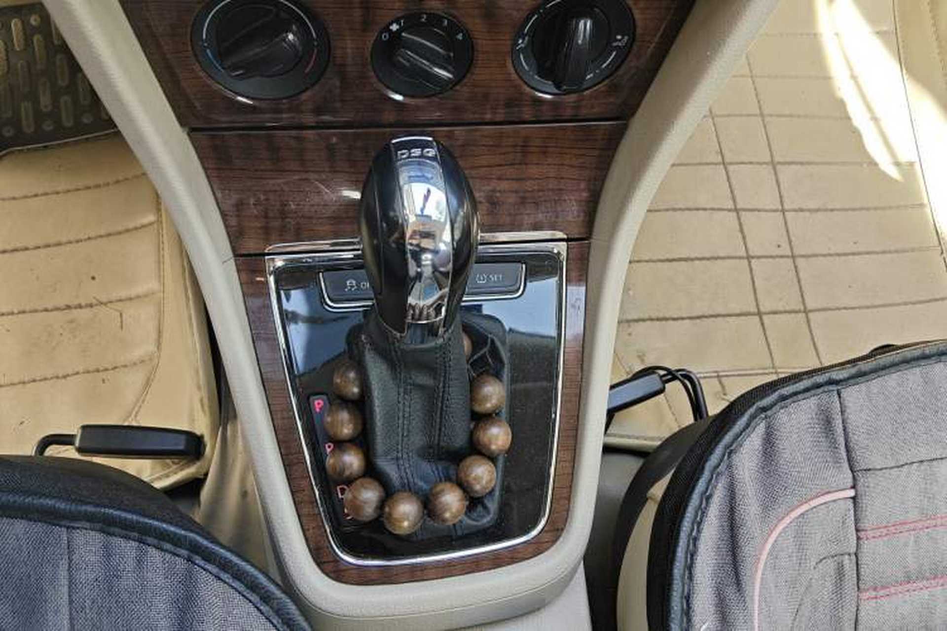 Used Volkswagen Lavida 2013 1.4TSI DSG Comfort Edition Gear Lever