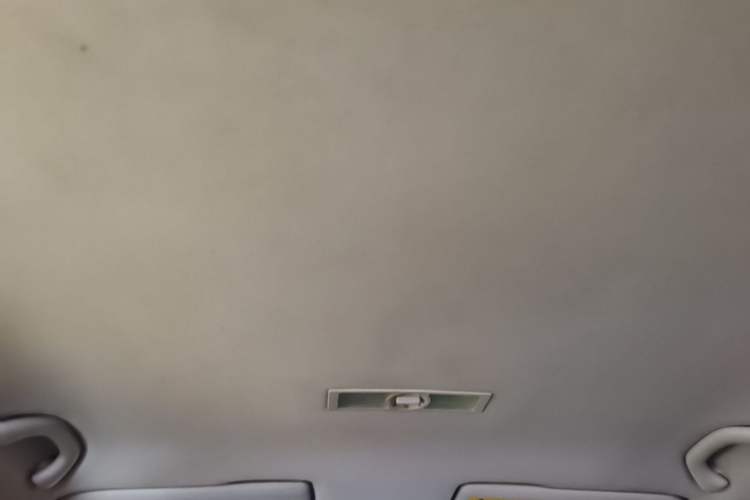Used Volkswagen Lavida 2013 Revised Classic 1.6L Manual Fashion Edition Headliner