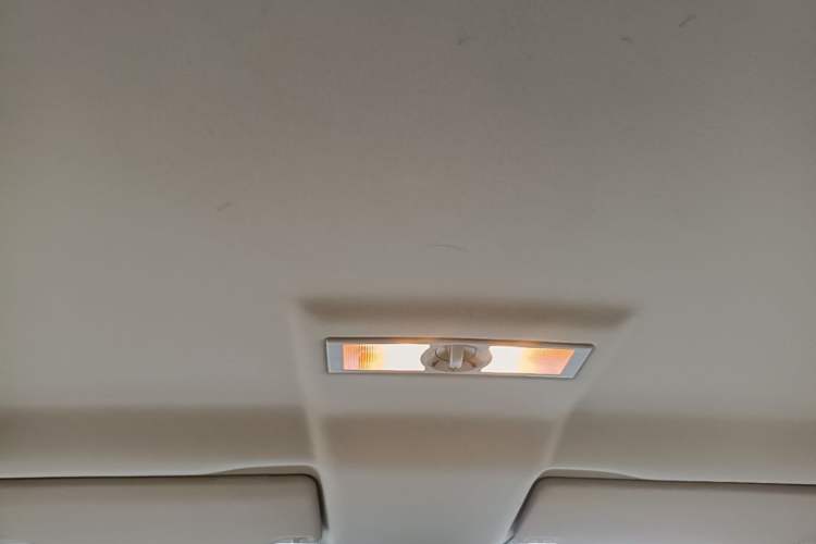 Used Volkswagen Lavida 2013 Classic 1.6L Automatic Fashion Edition Headliner