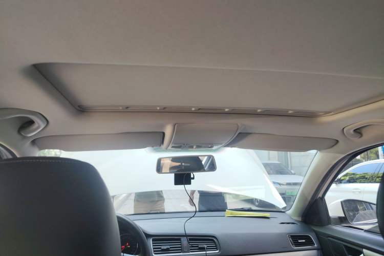 Used Volkswagen Lavida 2013 Restyled Classic 1.6L Automatic Comfort Edition Headliner