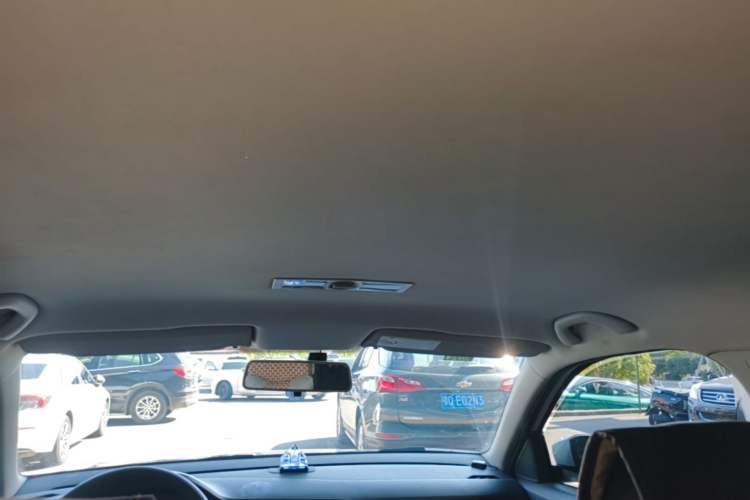 Used Volkswagen Lavida 2013 Revised Classic 1.6L Automatic Fashion Edition Headliner