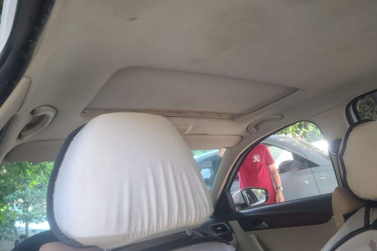 Used Volkswagen Lavida 2013 Restyled Classic 1.6L Manual Comfort Edition Headliner