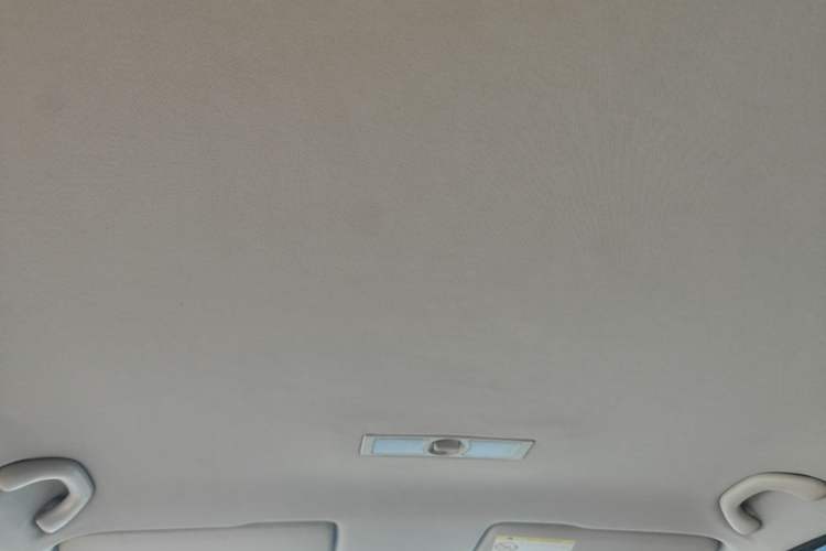 Used Volkswagen Lavida 2013 Revised Classic 1.6L Automatic Fashion Edition Headliner