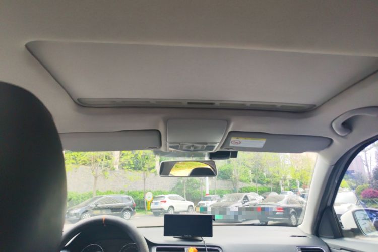 Used Volkswagen Lavida 2013 Restyled Classic 1.6L Automatic Comfort Edition Headliner