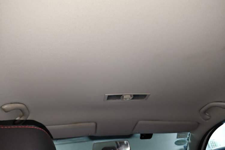 Used Volkswagen Lavida 2013 Revised Classic 1.6L Automatic Fashion Edition Headliner