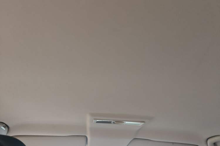 Used Volkswagen Lavida 2013 Classic 1.6L Manual Fashion Edition Headliner