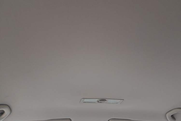 Used Volkswagen Lavida 2013 Revised Classic 1.6L Automatic Fashion Edition Headliner