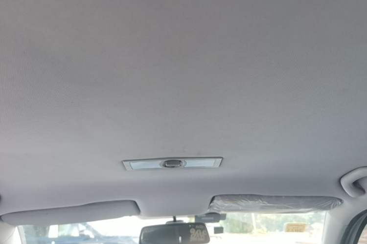 Used Volkswagen Lavida 2013 Revised Classic 1.6L Automatic Fashion Edition Headliner