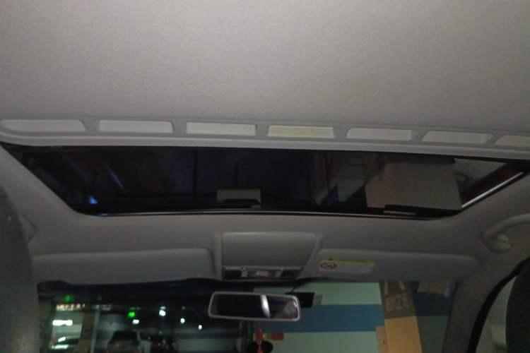 Used Volkswagen Lavida 2013 Revised Version 1.4 TSI DSG Comfort Edition Headliner
