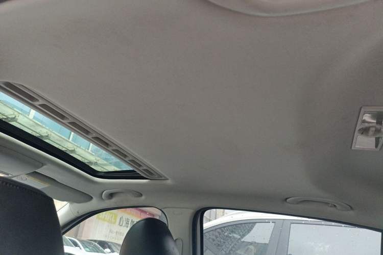 Used Volkswagen Lavida 2013 Restyled Classic 1.6L Automatic Comfort Edition Headliner