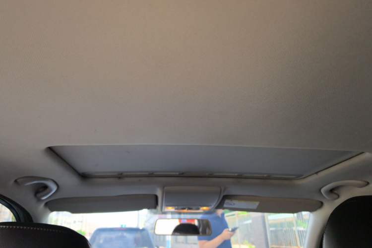 Used Volkswagen Lavida 2013 Restyled Classic 1.6L Manual Comfort Edition Headliner
