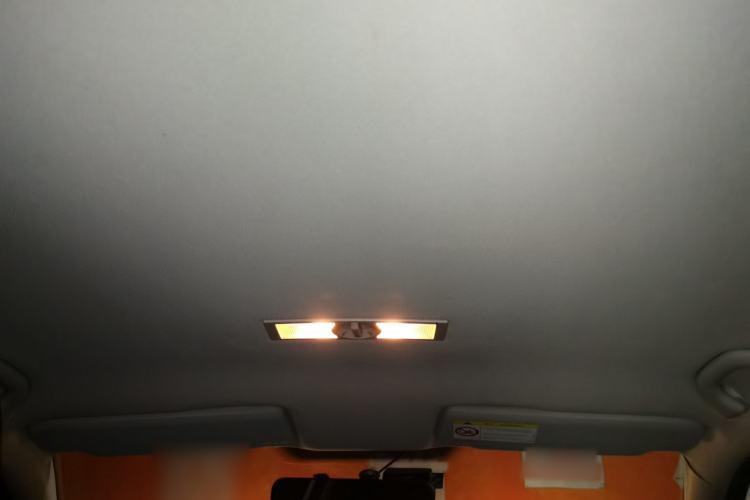 Used Volkswagen Lavida 2013 Revised Classic 1.6L Automatic Fashion Edition Headliner