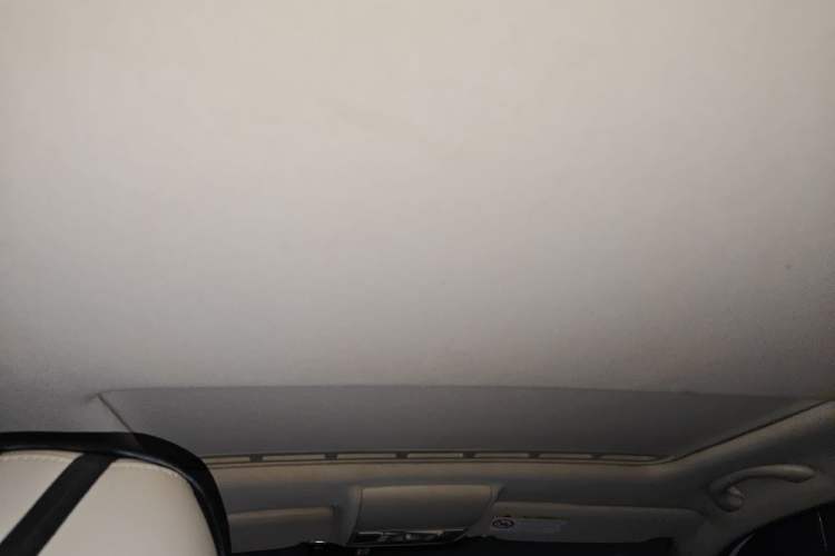 Used Volkswagen Lavida 2013 1.6L Manual Comfort Edition Headliner