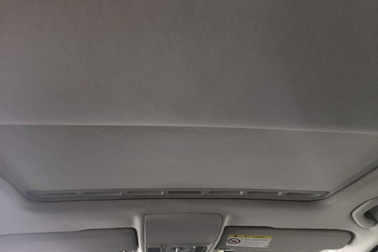Used Volkswagen Lavida 2013 Restyled Classic 1.6L Automatic Comfort Edition Headliner