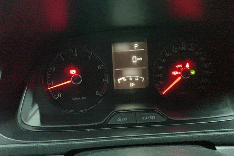 Used Volkswagen Lavida 2013 Revised Classic 1.6L Automatic Fashion Edition Instrument Cluster