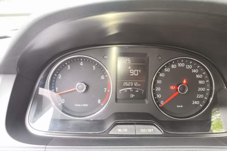 Used Volkswagen Lavida 2013 Restyled Classic 1.6L Manual Comfort Edition Instrument Cluster