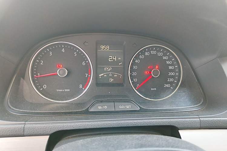 Used Volkswagen Lavida 2013 Restyled Classic 1.6L Manual Comfort Edition Instrument Cluster