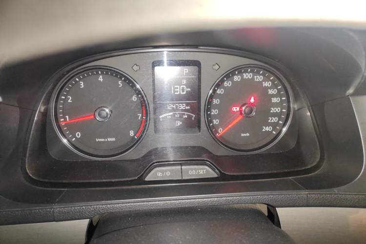 Used Volkswagen Lavida 2013 Restyled Classic 1.6L Automatic Comfort Edition Instrument Cluster