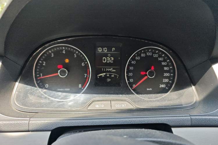 Used Volkswagen Lavida 2013 Restyled Classic 1.6L Automatic Comfort Edition Instrument Cluster