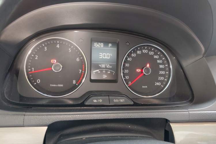 Used Volkswagen Lavida 2013 Restyled Classic 1.6L Automatic Comfort Edition Instrument Cluster