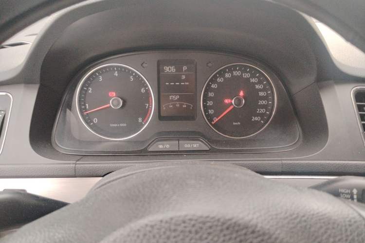 Used Volkswagen Lavida 2013 Revised Version 1.4 TSI DSG Comfort Edition Instrument Cluster