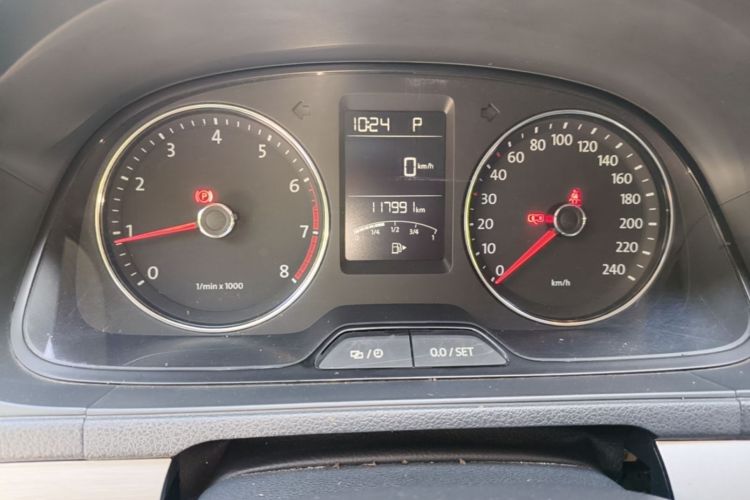 Used Volkswagen Lavida 2013 Restyled Classic 1.6L Automatic Comfort Edition Instrument Cluster