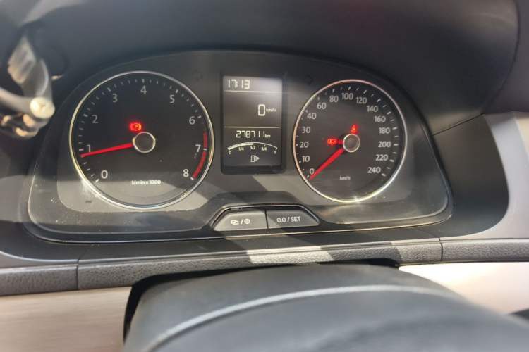 Used Volkswagen Lavida 2013 Restyled Classic 1.6L Manual Comfort Edition Instrument Cluster