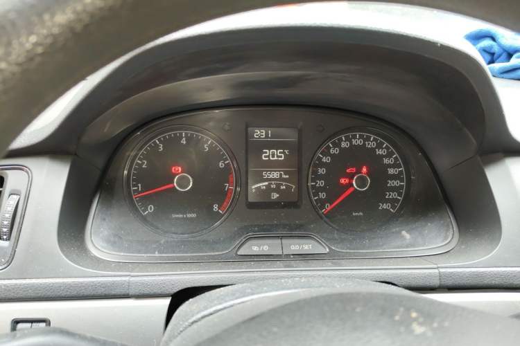 Used Volkswagen Lavida 2013 1.6L Manual Fashion Edition Instrument Cluster