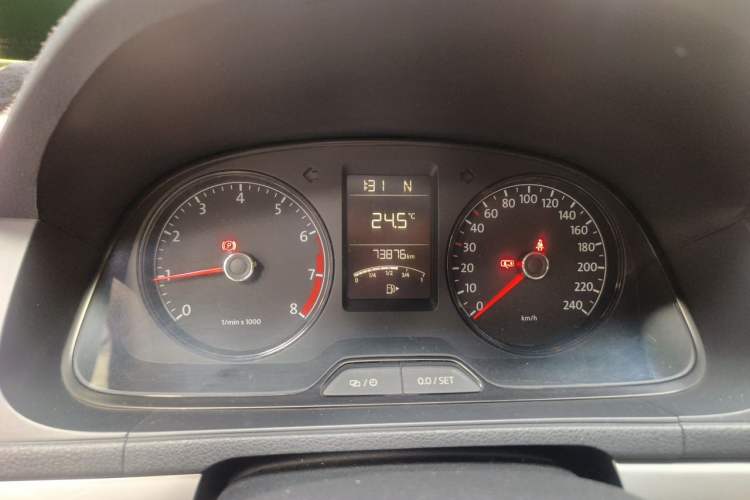 Used Volkswagen Lavida 2013 Revised Classic 1.6L Automatic Fashion Edition Instrument Cluster