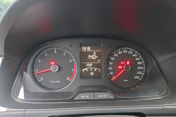 Used Volkswagen Lavida 2013 Revised Classic 1.6L Manual Fashion Edition Instrument Cluster
