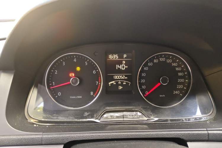 Used Volkswagen Lavida 2013 Revised Version 1.4 TSI DSG Comfort Edition Instrument Cluster