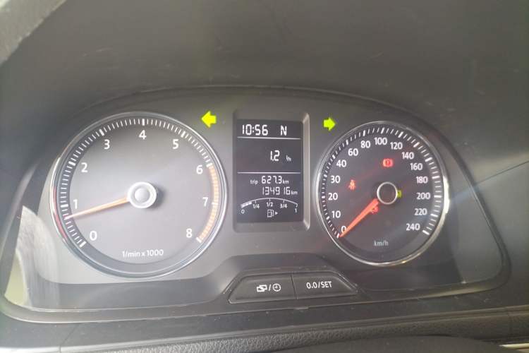 Used Volkswagen Lavida 2013 Revised Version 1.4 TSI DSG Luxury Edition Instrument Cluster