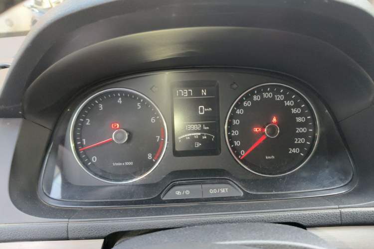 Used Volkswagen Lavida 2013 Restyled Classic 1.6L Automatic Comfort Edition Instrument Cluster