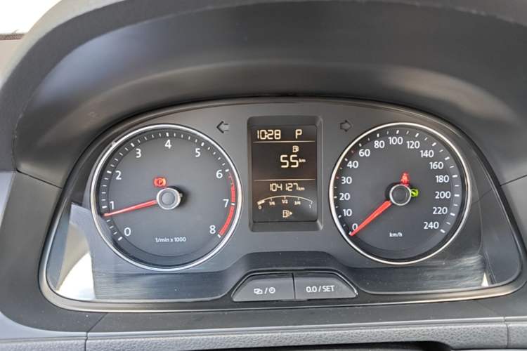 Used Volkswagen Lavida 2013 Revised Version 1.4 TSI DSG Comfort Edition Instrument Cluster