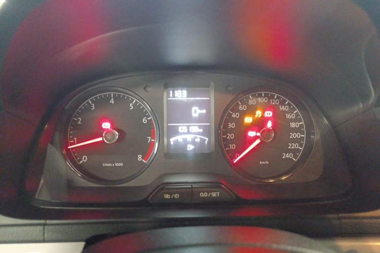 Used Volkswagen Lavida 2013 Revised Classic 1.6L Manual Fashion Edition Instrument Cluster