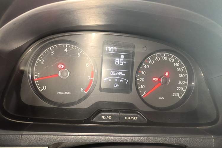 Used Volkswagen Lavida 2013 Revised Classic 1.6L Manual Fashion Edition Instrument Cluster