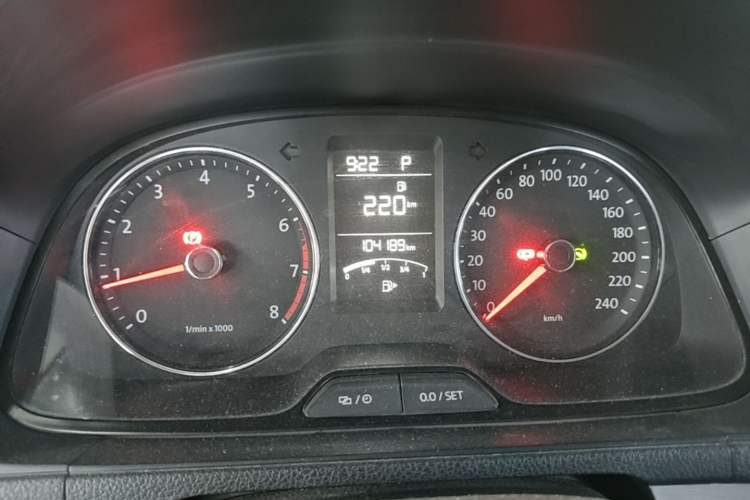 Used Volkswagen Lavida 2013 Restyled Classic 1.6L Automatic Comfort Edition Instrument Cluster