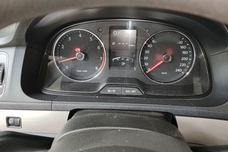 Used Volkswagen Lavida 2013 Restyled Classic 1.6L Manual Comfort Edition Instrument Cluster