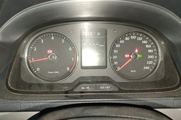 Used Volkswagen Lavida 2013 Restyled Classic 1.6L Automatic Comfort Edition Instrument Cluster