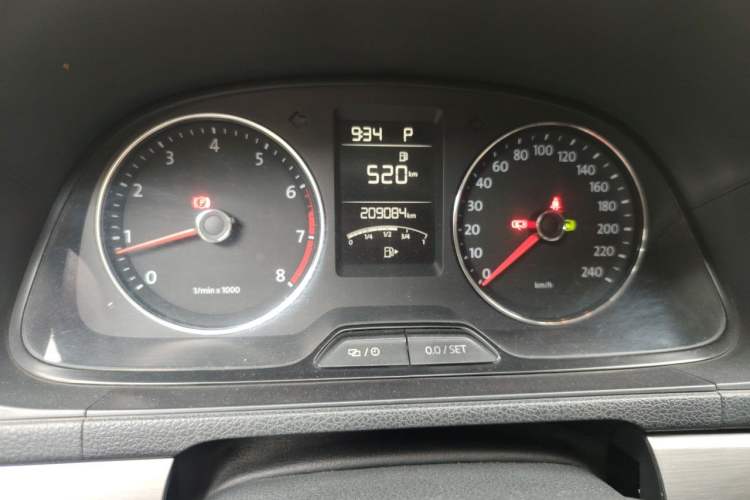 Used Volkswagen Lavida 2013 1.4TSI DSG Comfort Edition Instrument Cluster